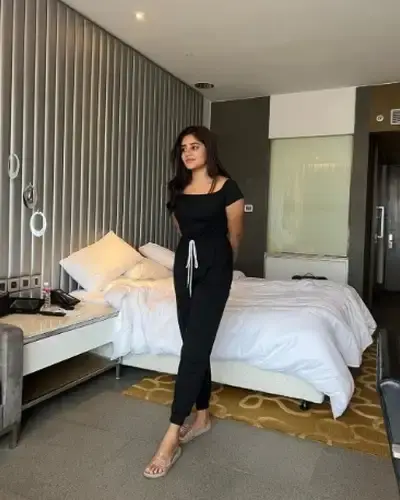 Call Girls Dharampeth Cash On Delivery